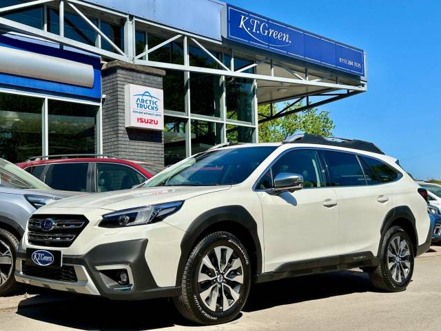 Subaru Outback 2.5i Touring Estate 5dr Petrol Lineartronic 4WD Euro 6 (s/s) (169 ps) Estate Petrol WHITE