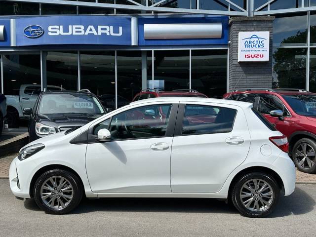 2017 Toyota Yaris 1.5 VVT-i Icon Hatchback 5dr Petrol Manual Euro 6 (111 ps)