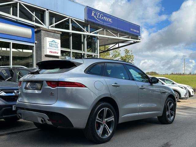 2017 Jaguar F-Pace 3.0 D300 V6 S SUV 5dr Diesel Auto AWD Euro 6 (s/s) (300 ps)