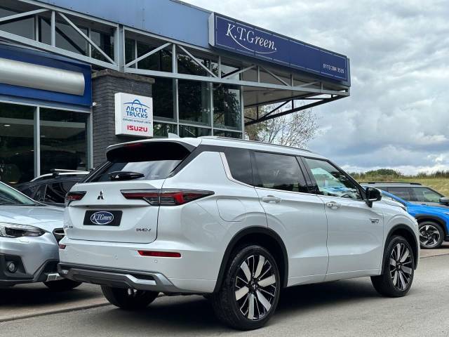 2026 Mitsubishi Outlander 2.4l DIAMOND 5dr PHEV 4WD (300ps)